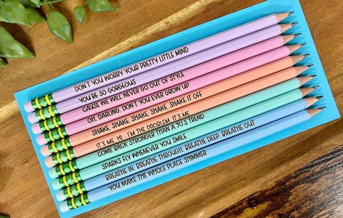 T Swift Pencil Set