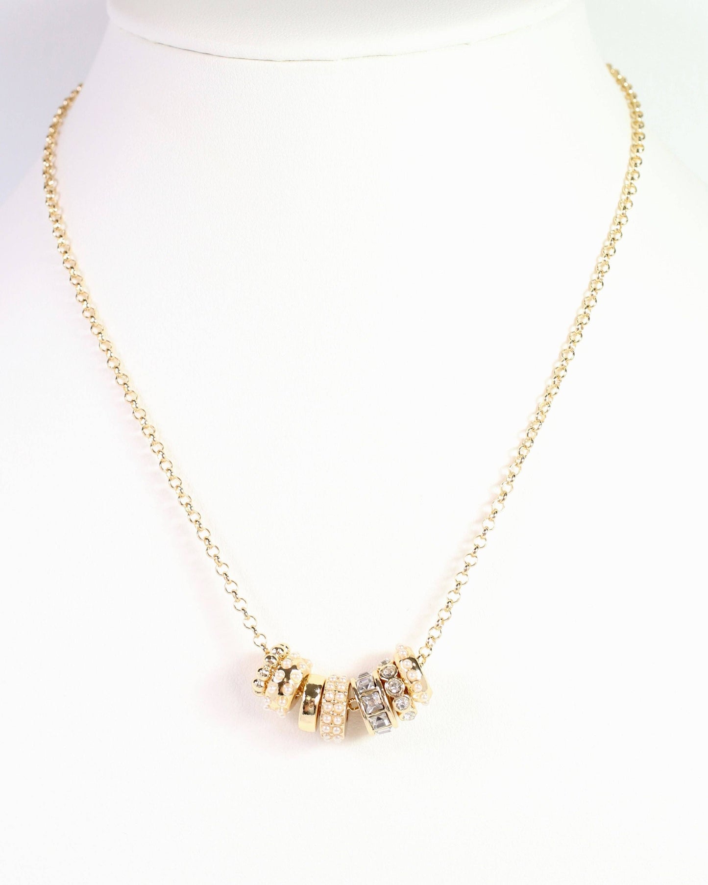 Arabella Circle Charm Necklace Pearl