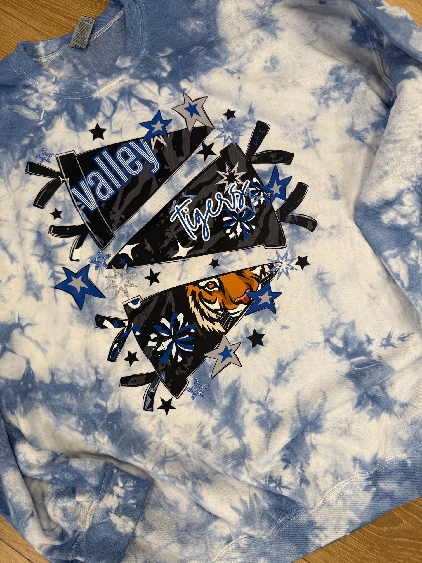 Tiger Flag tie dye crewneck