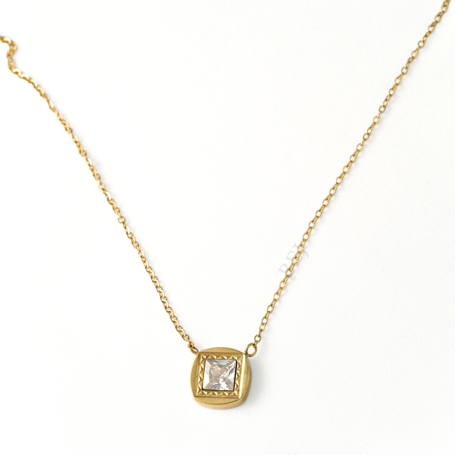 Geometric Gold Diamond Pendant Necklaces - Stainless Steel