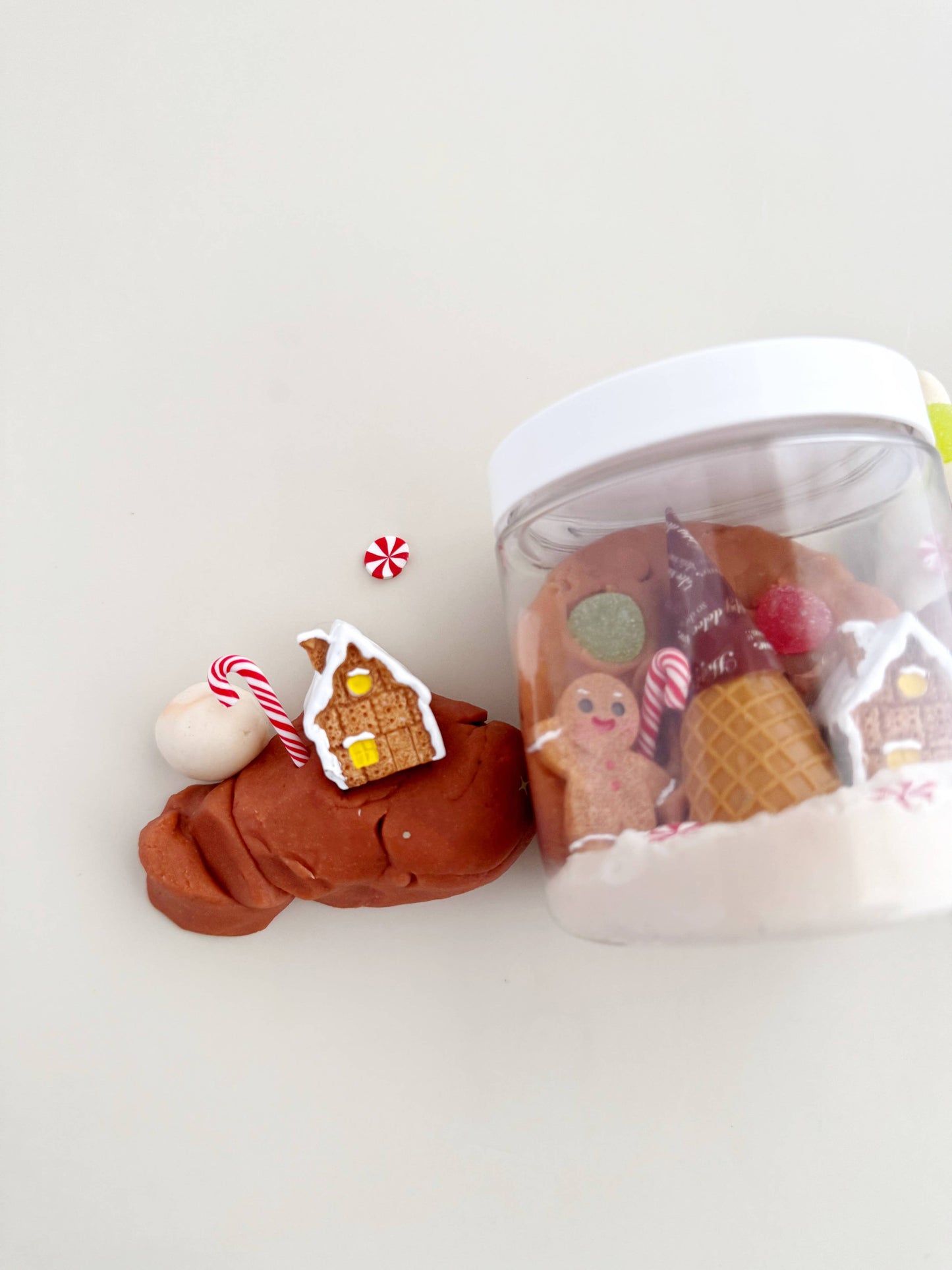 Gingerbread Mini Dough-To-Go