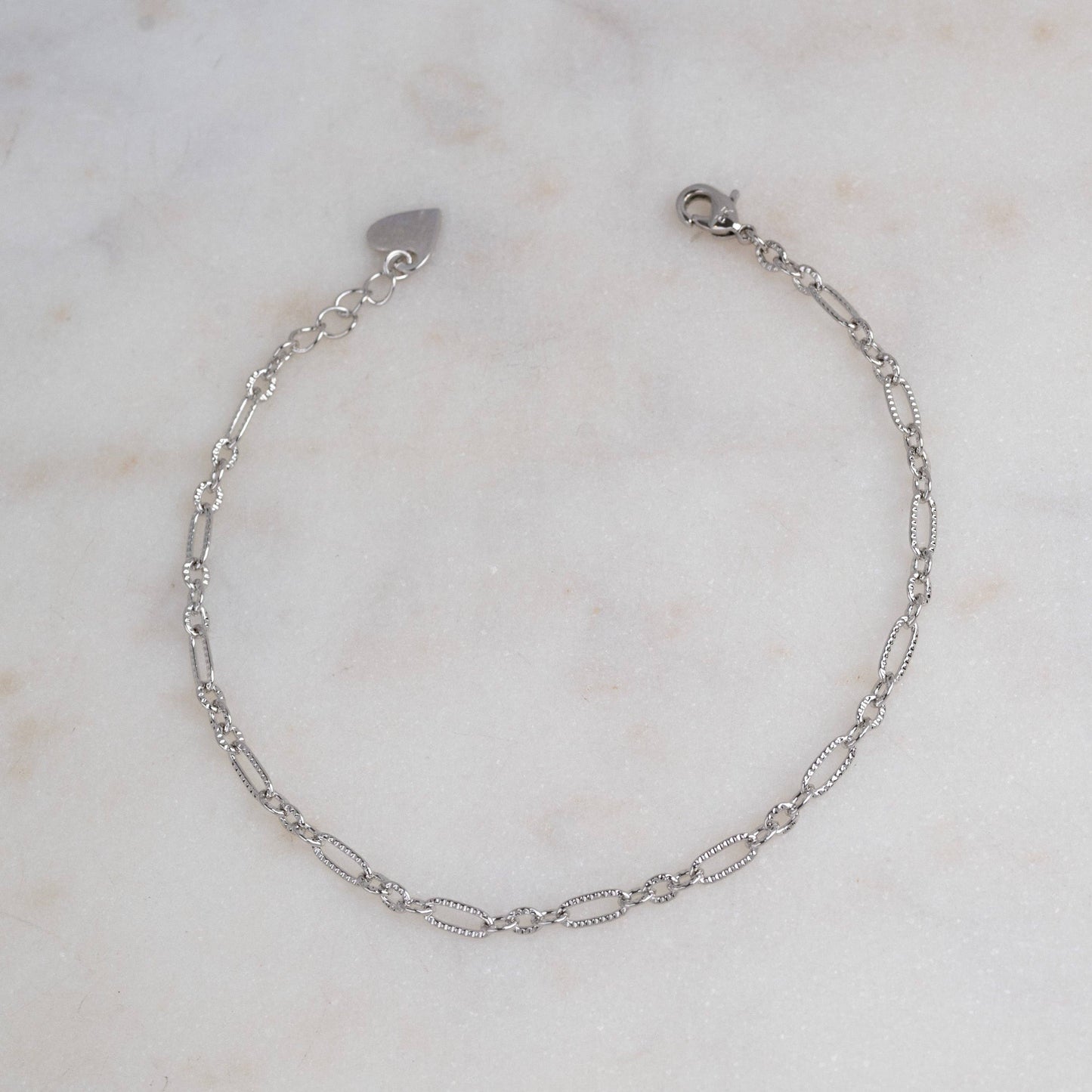 Textured Dainty Chain Bracelet