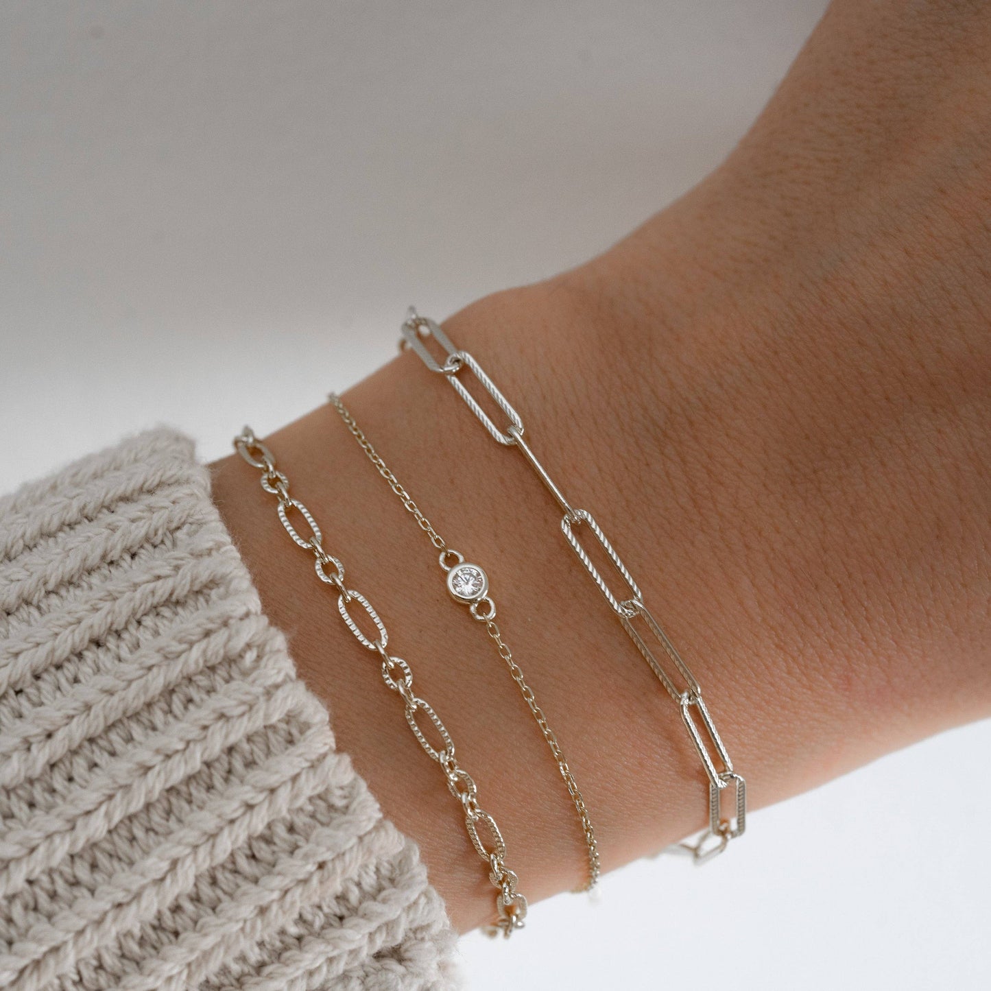 Textured Dainty Chain Bracelet