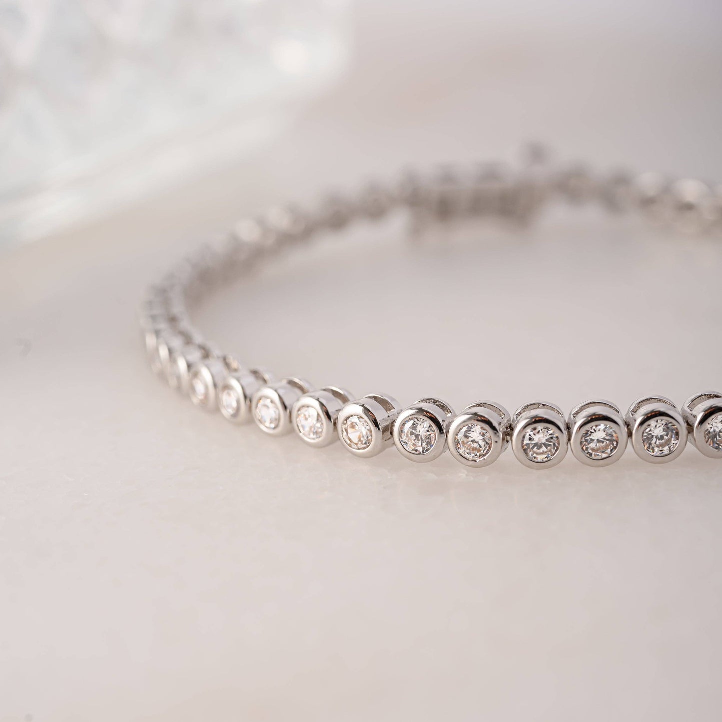 Round Bezel Tennis Bracelet