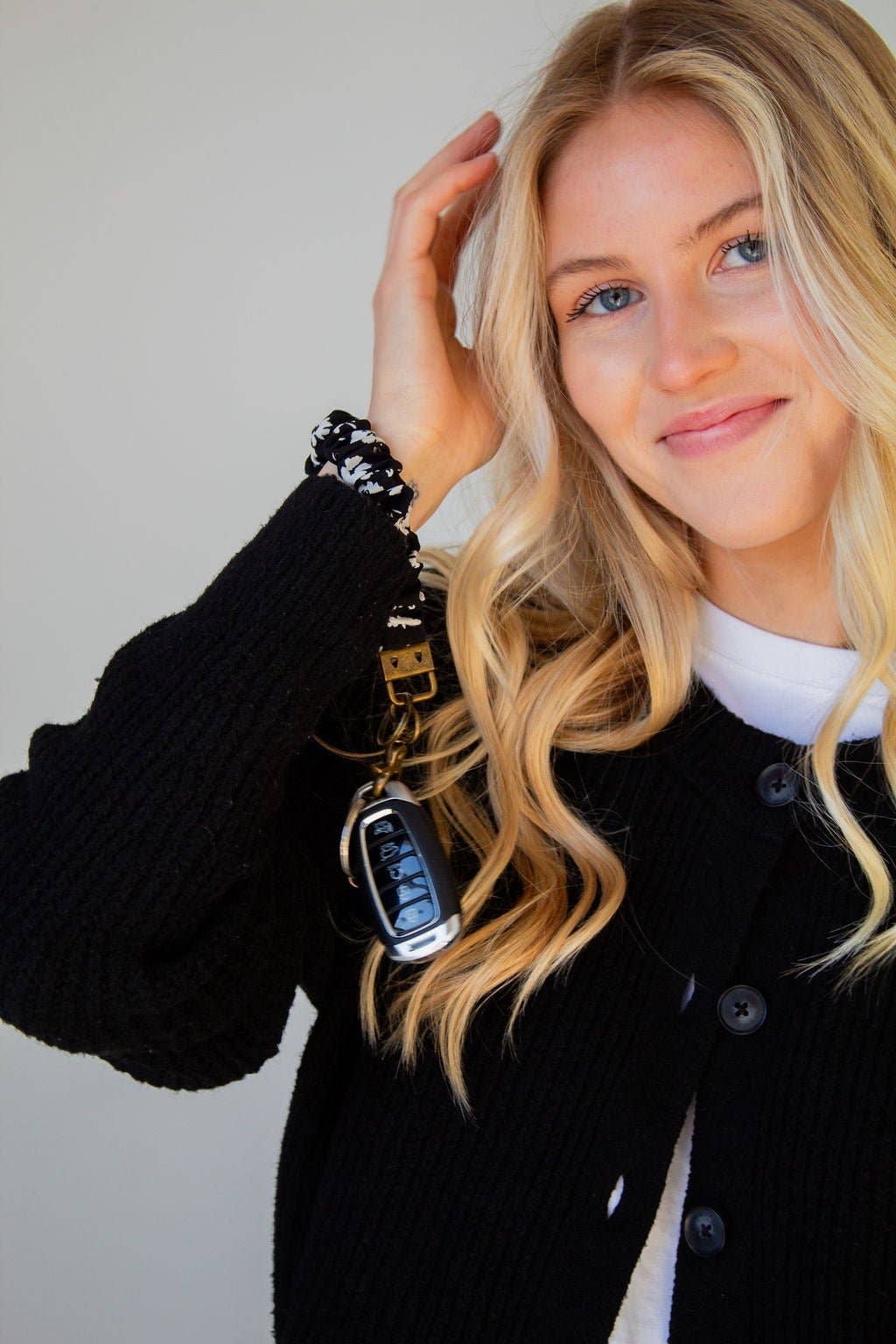 Onyx Floral Keychain