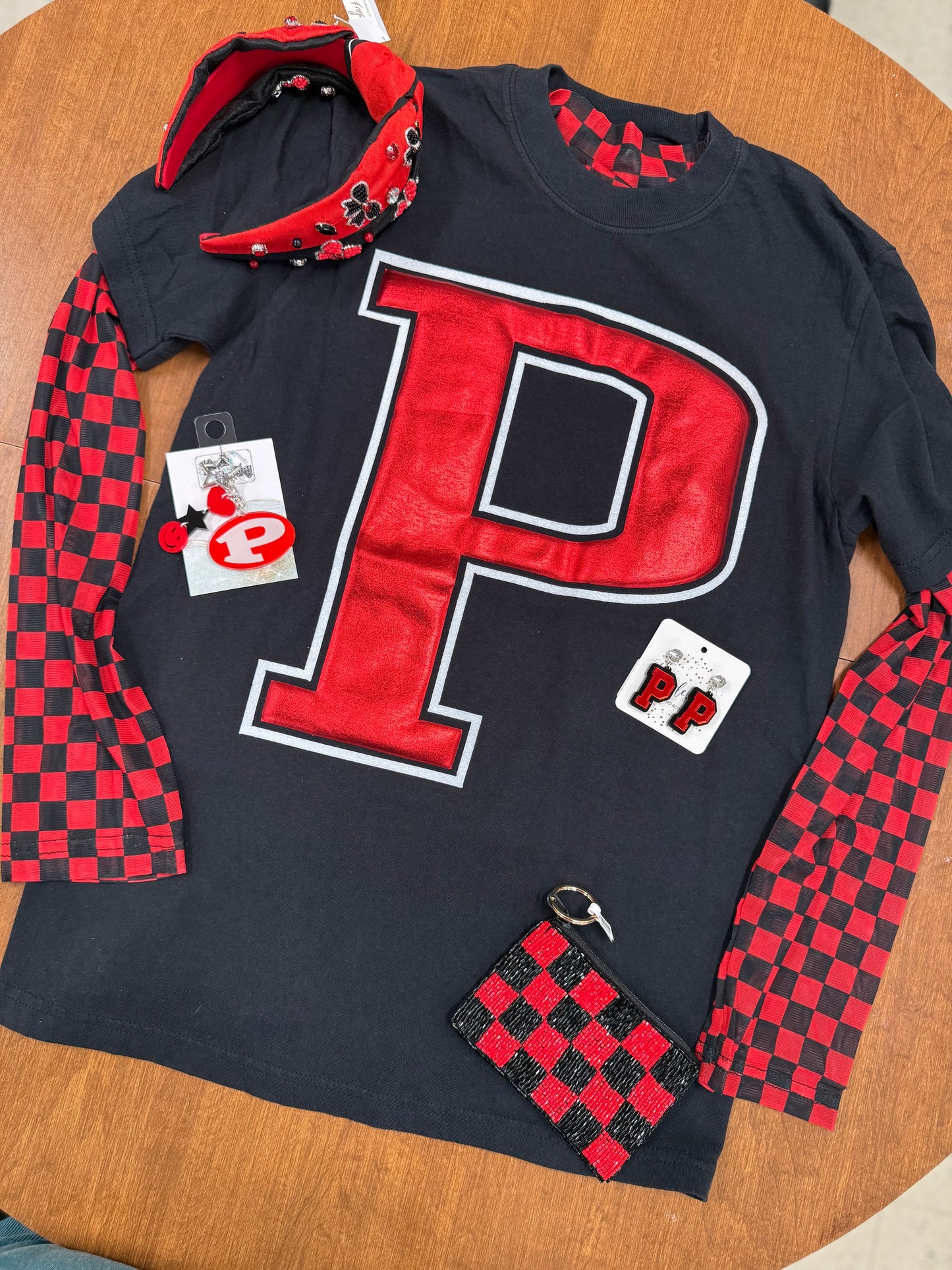 P Oversized Mascot Letter Tee