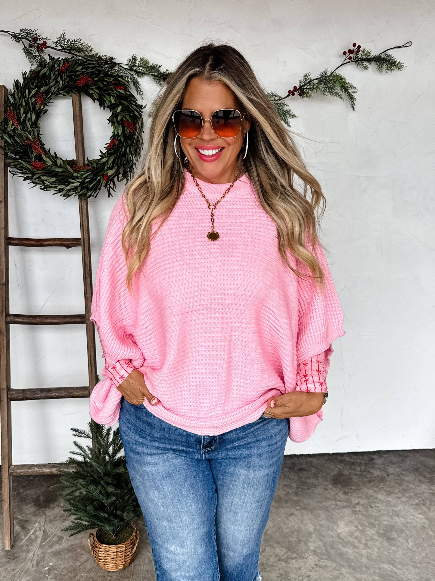 CHRISTMAS MEG PULLOVER PONCHO