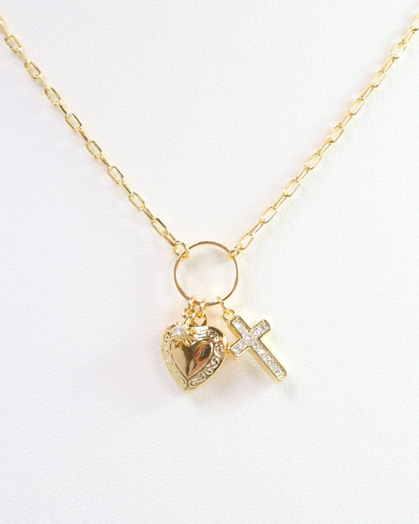 Sally Drop Charm Necklace Gold