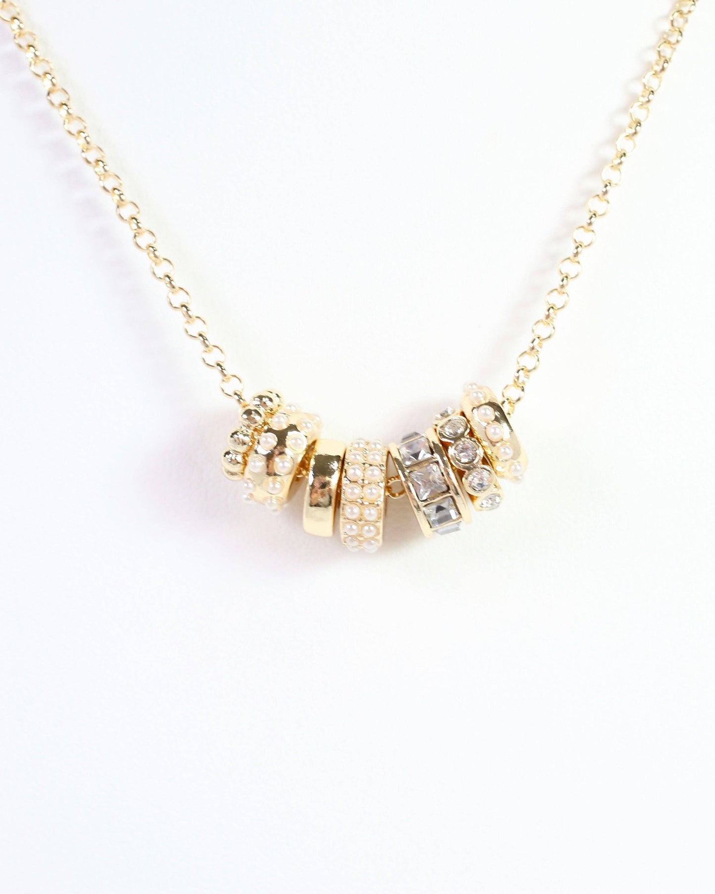 Arabella Circle Charm Necklace Pearl