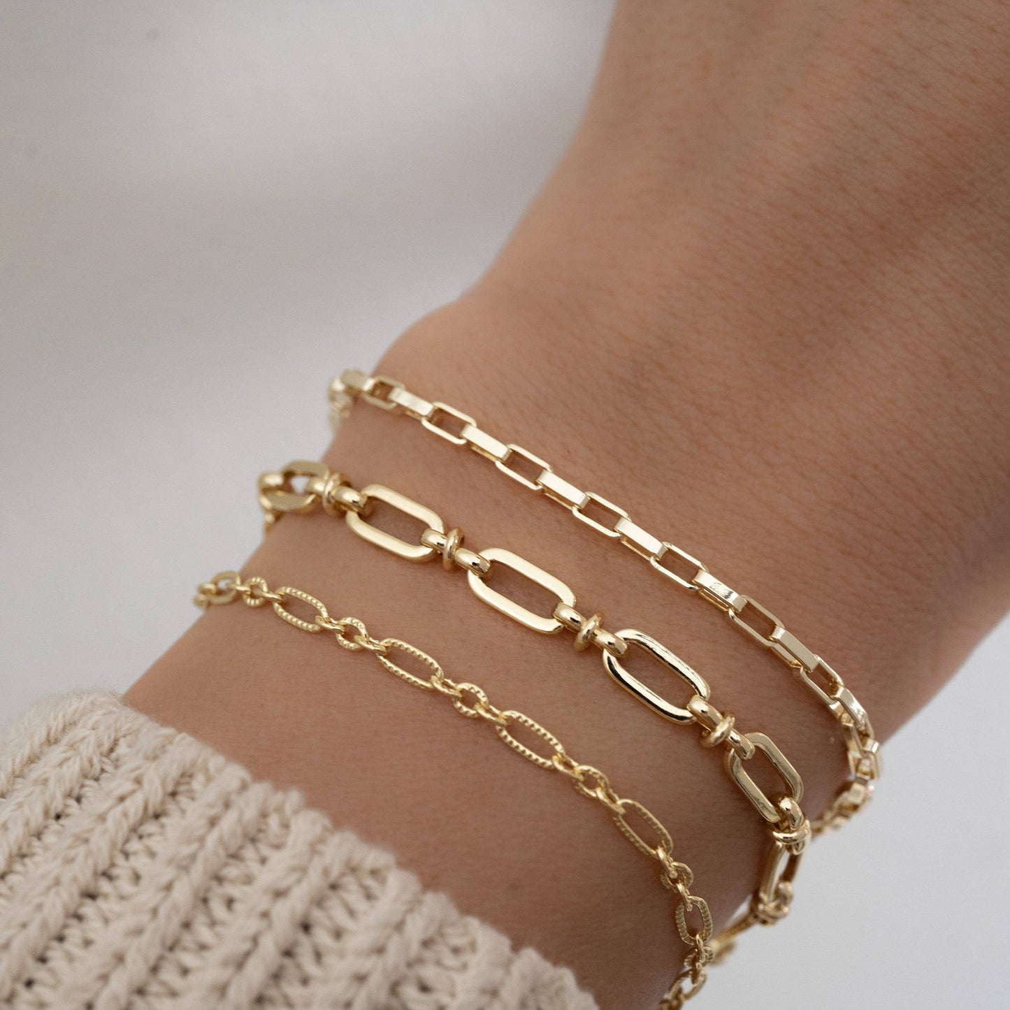 Textured Dainty Chain Bracelet