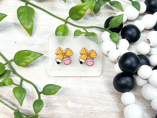 Coquette Pencil Stud Earring